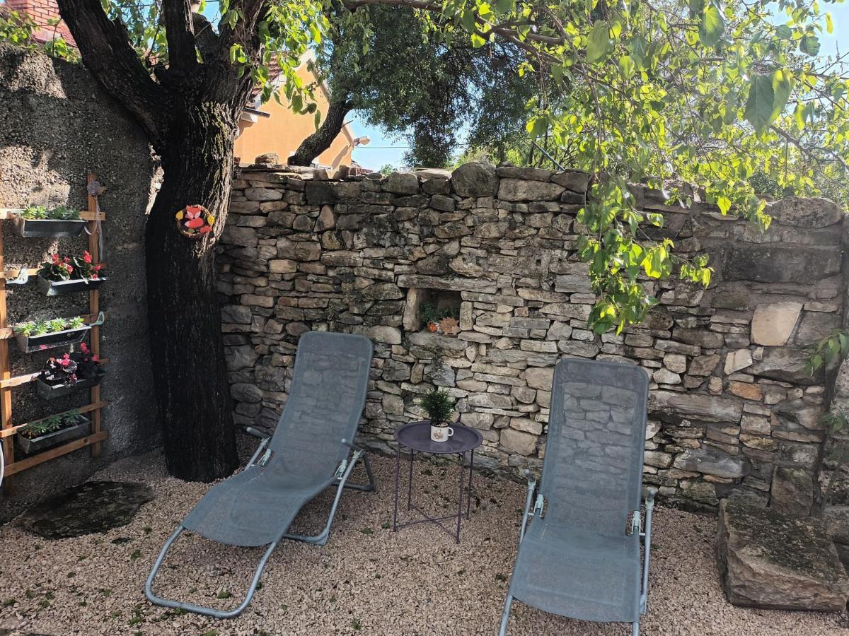 Holiday House Ana Skradin Exterior photo