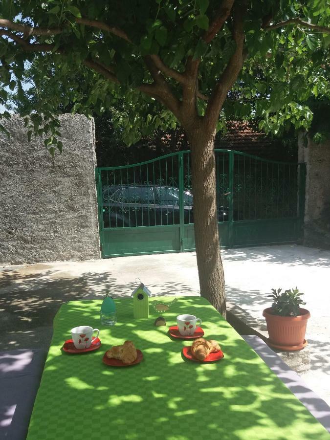 Holiday House Ana Skradin Exterior photo