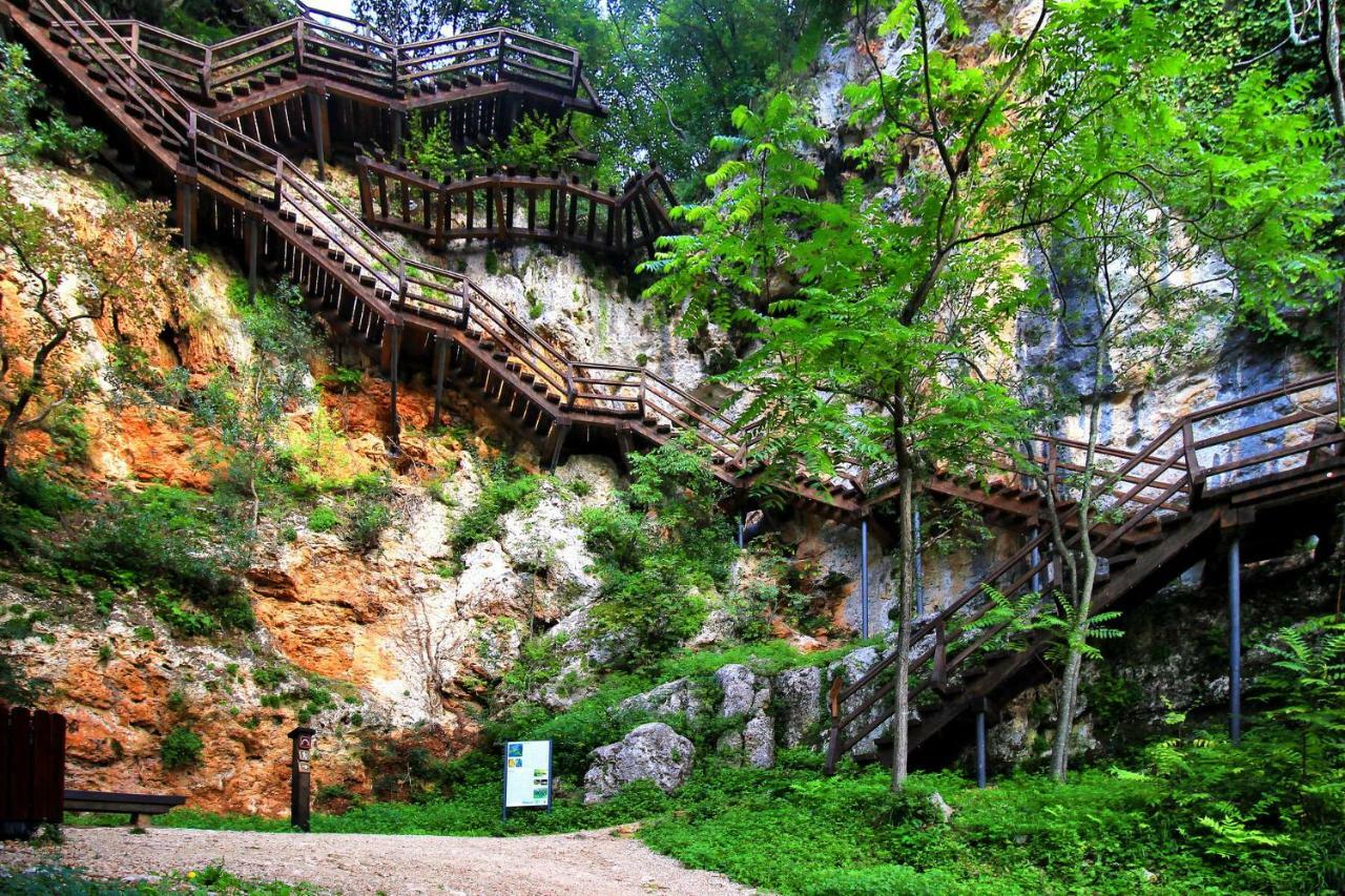 Holiday House Ana Skradin Exterior photo